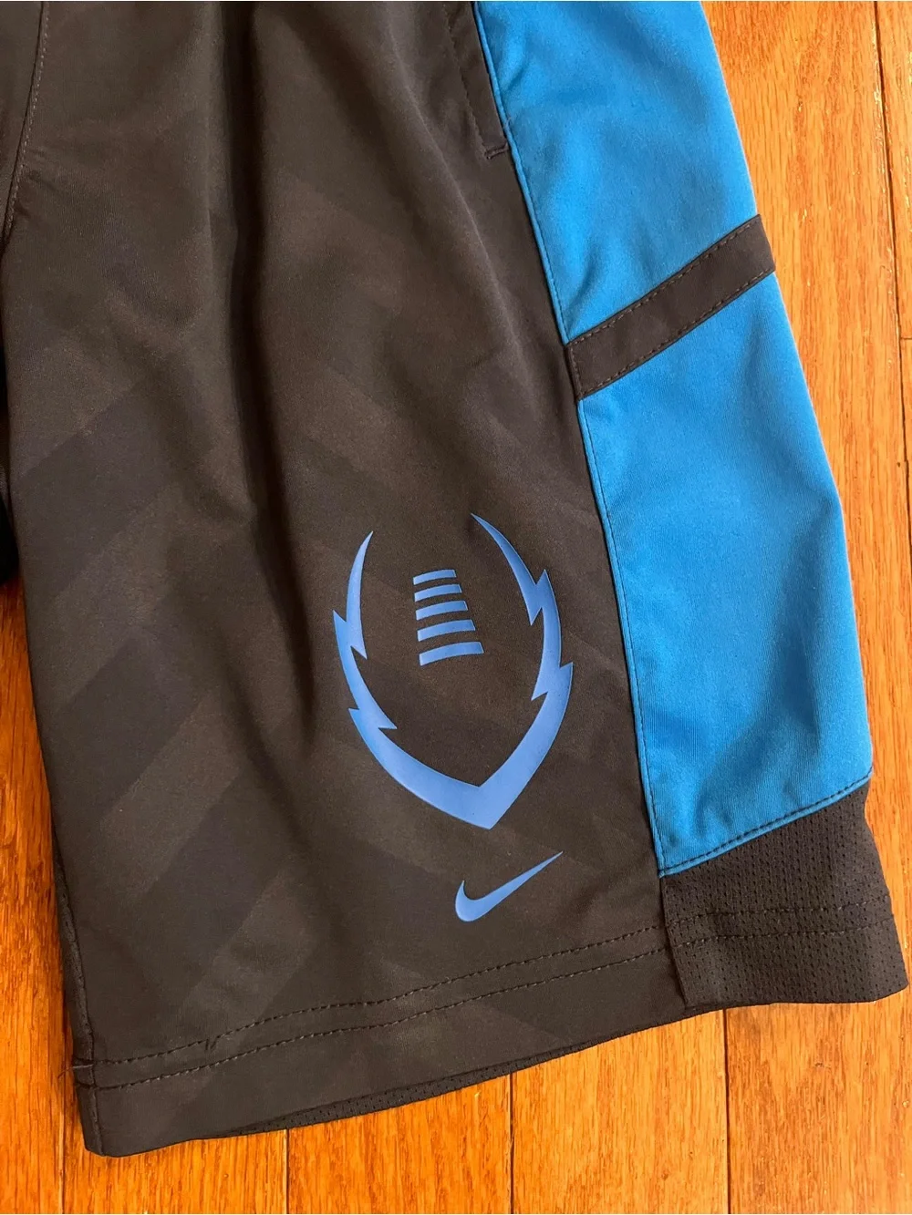 Boys Nike Dri-FIT Football Training Shorts – Size Small (S)